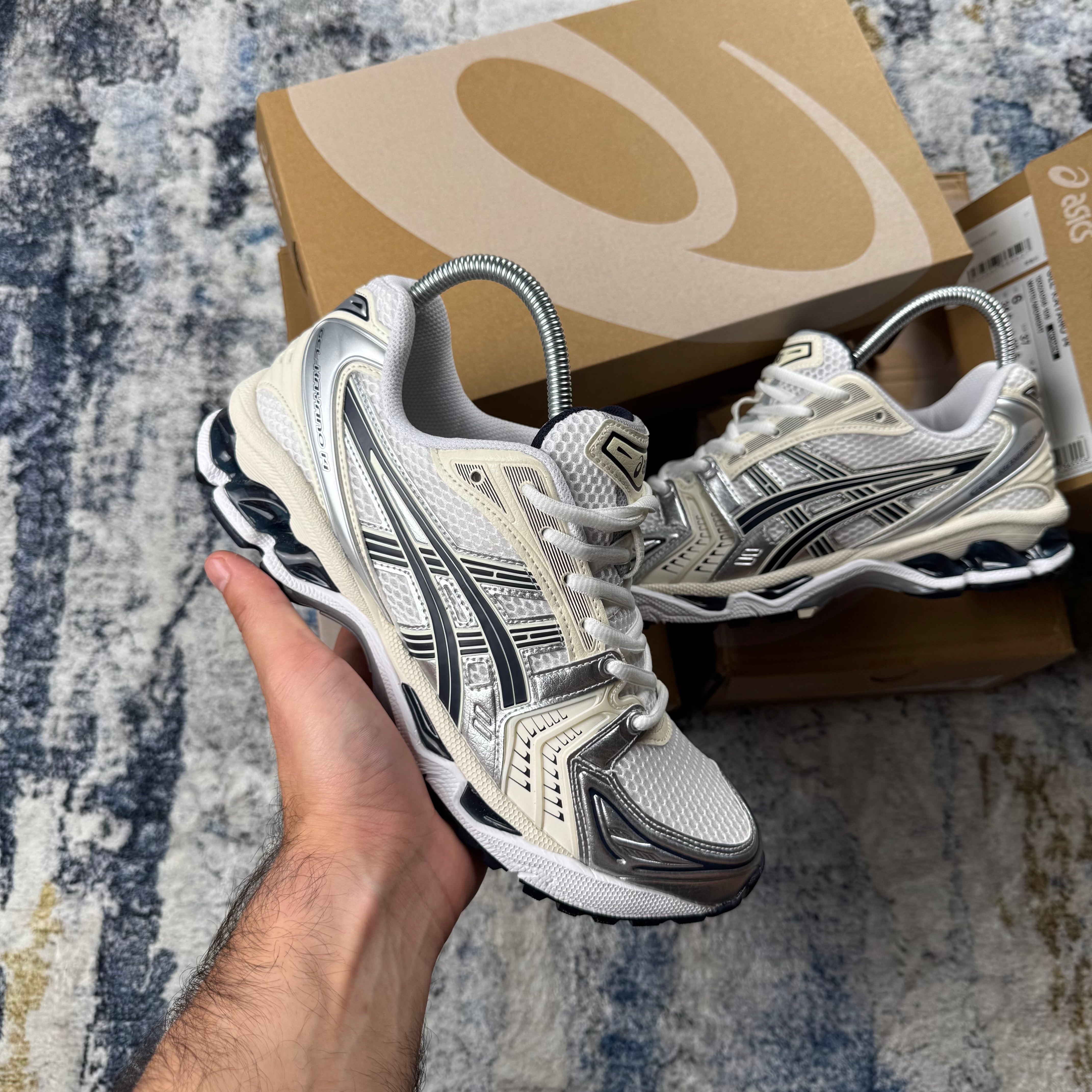 Asics Gel-Kayano 14 White Midnight (WMNS sizing)