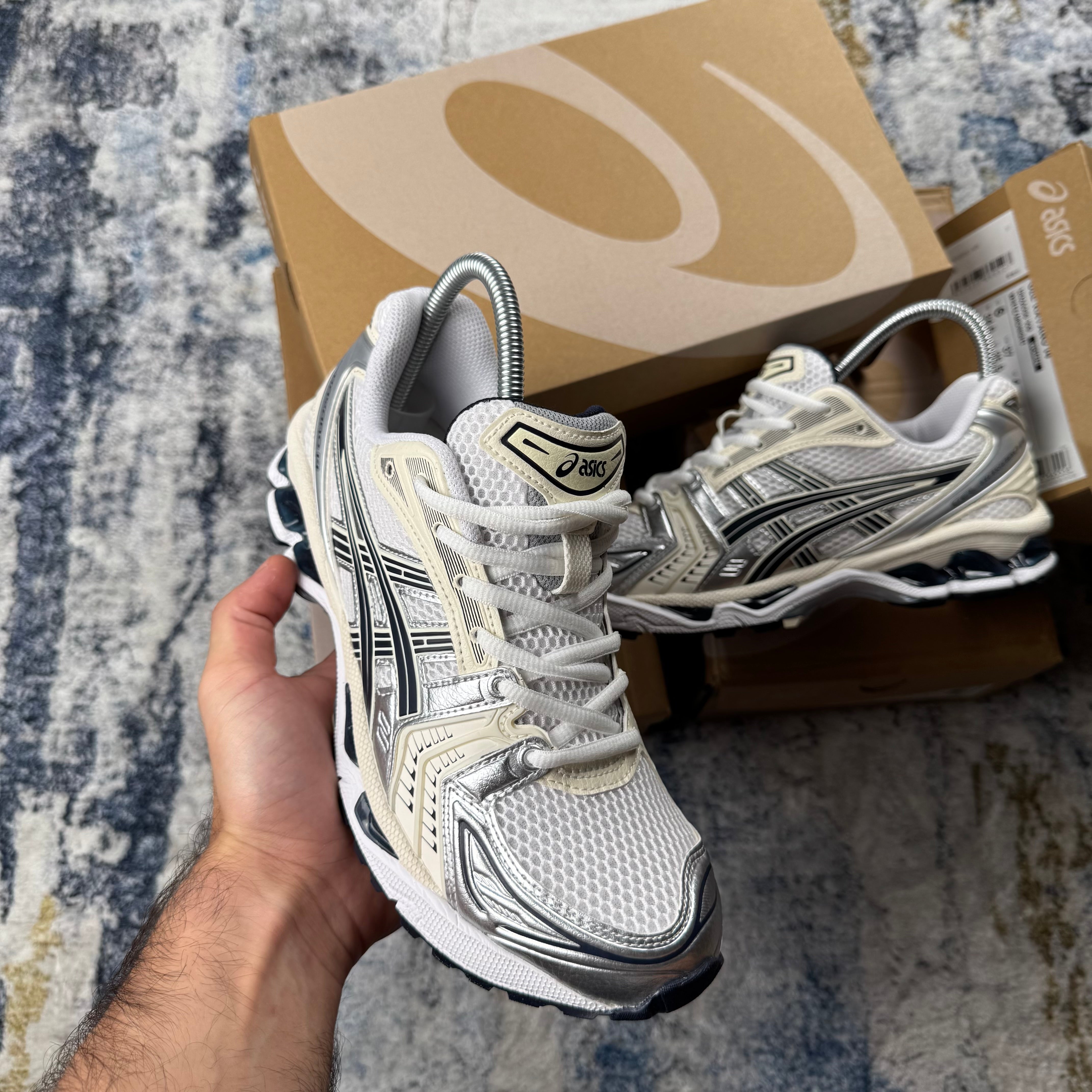 Asics Gel-Kayano 14 White Midnight (WMNS sizing)