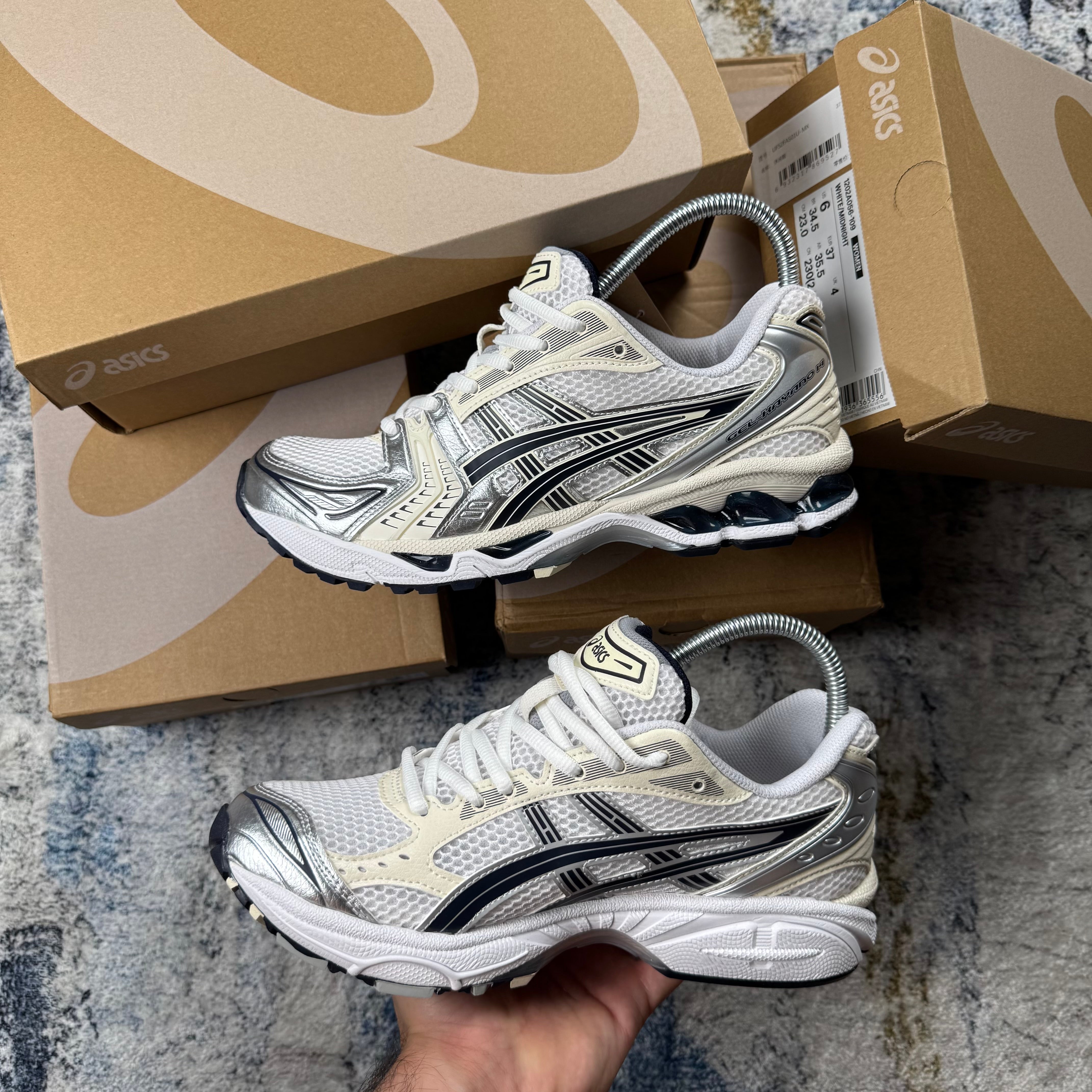 Asics Gel-Kayano 14 White Midnight (WMNS sizing)